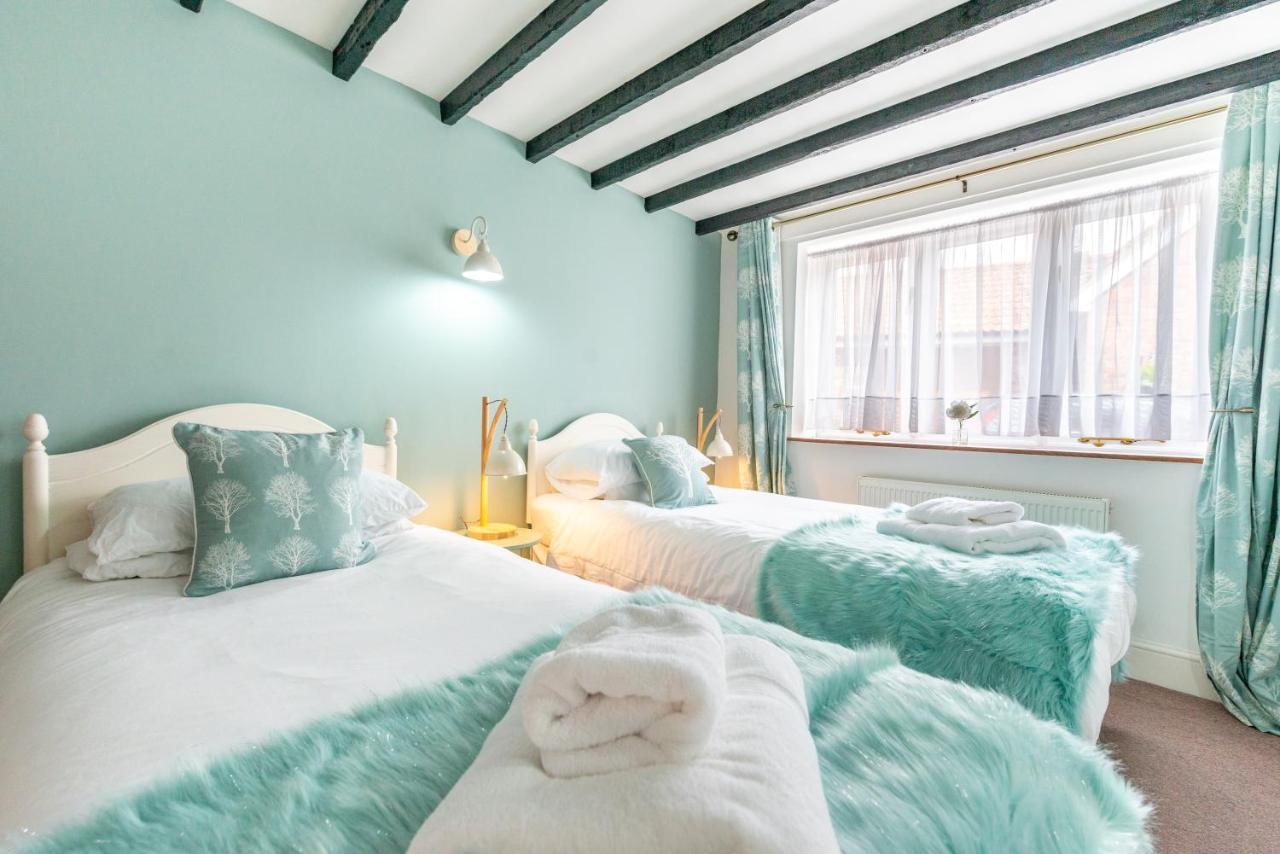 Valley Farm Holiday Cottages แอ็กซ์มินสเตอร์ ภายนอก รูปภาพ